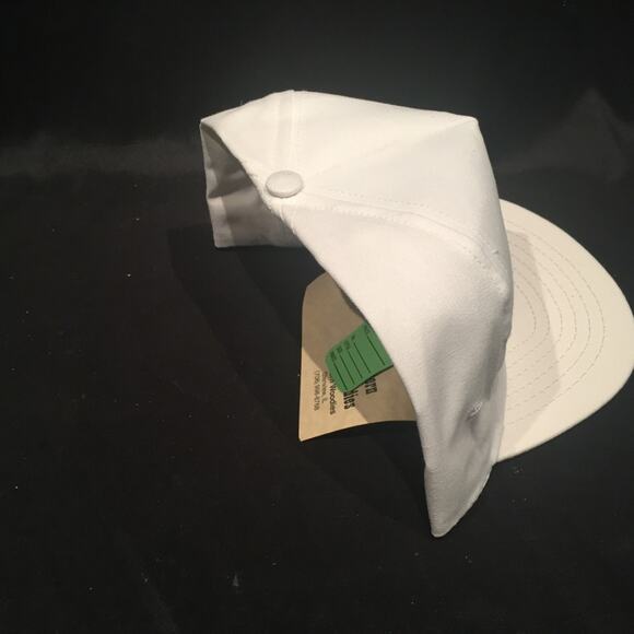 Trucker Hat Happy Howl-a-Days Coyote Humor Golf Baseball Cap Holidays NWT Retro - Picture 4 of 8